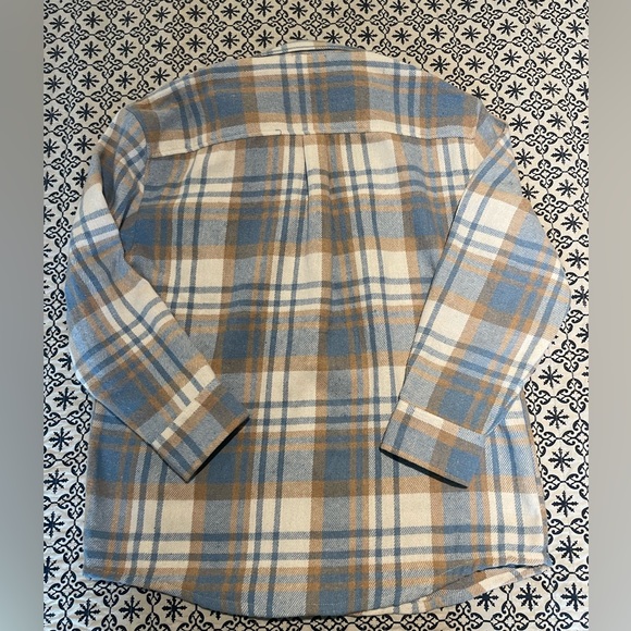 Simply Southern Flannel, like new - Picture 4 of 5